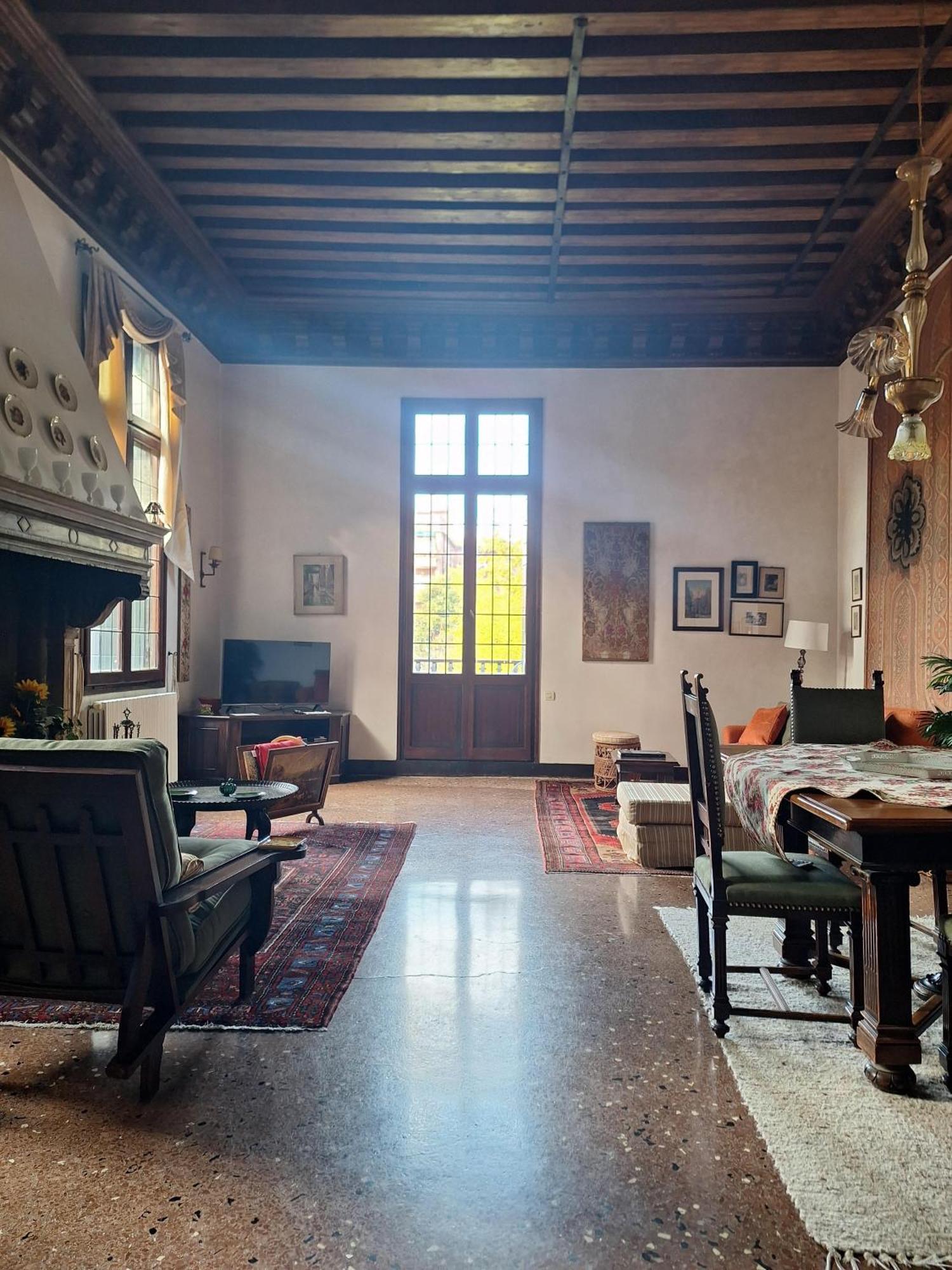 Appartamenti Inside Palazzo Foscarini Veneza Exterior foto