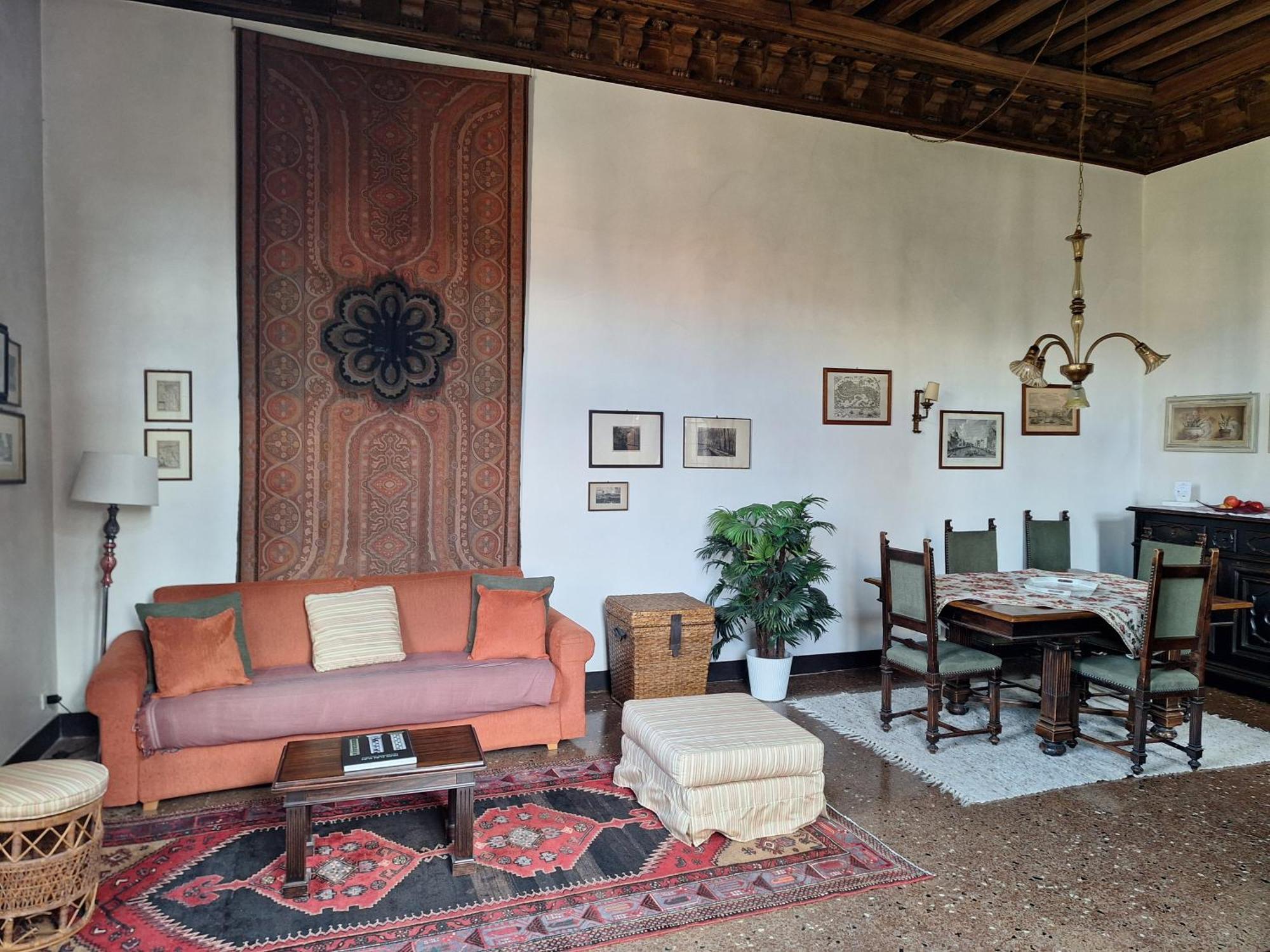 Appartamenti Inside Palazzo Foscarini Veneza Exterior foto